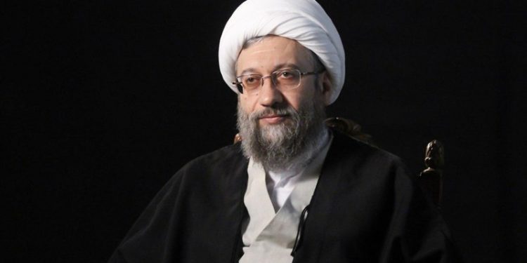 آملی لاریجانی: شورای نگهبان باید محترم شمرده شود