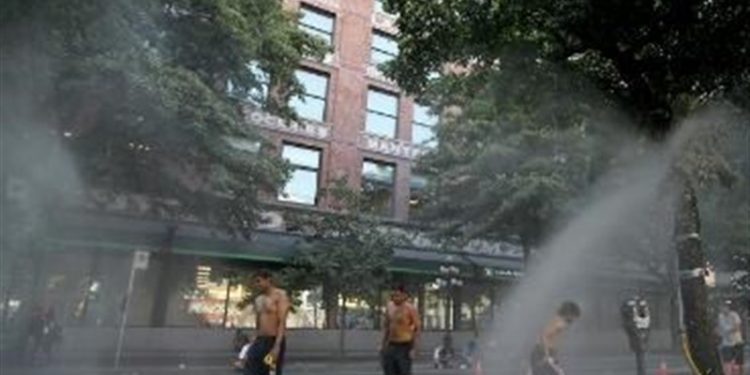 مرگ ۲۳۳ نفر در کشور کانادا بر اثر گرمای شدید هوا!