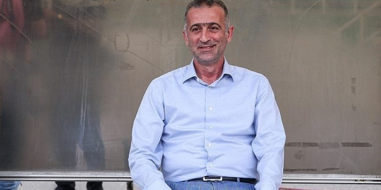 فراز کمالوند سرمربی تراکتور شد