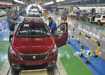 بررسی وضعیت دخل‌و‌خرج خودروسازان در زمان برجام و تحریم ها