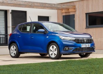 ساندرو با عبور از گلف برای اولین بار، پرفروش‌ترین خودروی اروپا شد