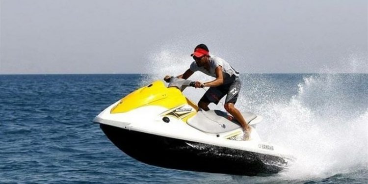 ضرغامی: ۲۸۰۰ کیلومتر ساحل داریم اما “گردشگری دریایی” در کشورمان صفر است!