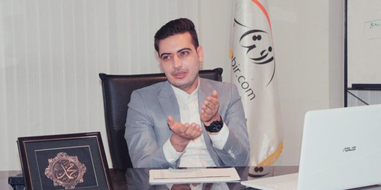به بهانه هفته پلیس و در گفتگویی با فریبرز آقالو ، کارشناس حقوقی بررسی شد  نقش و تاثیر پلیس در پیشگیری از جرایم سایبری