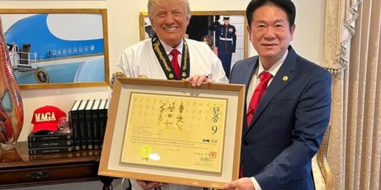 وعده جنجالی ترامپ؛ با کمربند مشکی تکواندو به کنگره می روم!