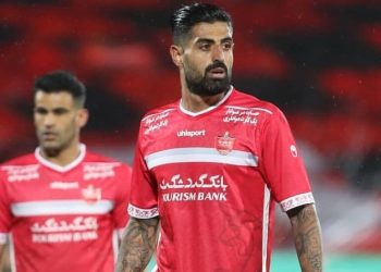 واکنش جالب مدافع جنجالی پرسپولیس به اتفاقی عجیب/ تنبیه اثرگذار یحیی؟