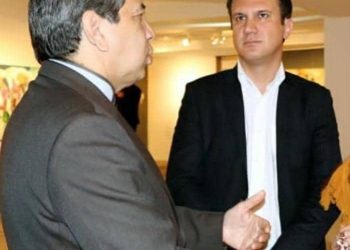 نمایشگاه گروهی میراث هنرمند در نگارخانه لاله افتتاح شد