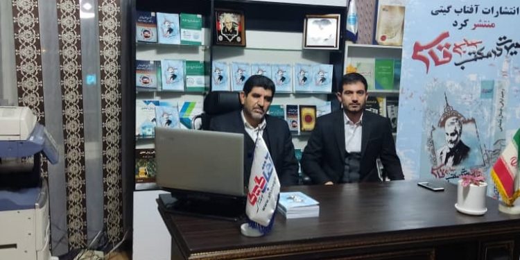 تبیین کتاب بصیرت در مکتب حاج قاسم / جوهره مکتب حاج قاسم بصیرت است.