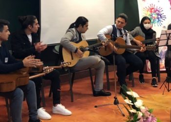 افتتاح نمایشگاه نقاشی با ۷هنرمند و۶۰ تئاتر تخصصی افراد کم توان ذهنی با ۷هنرمند با نیاز ویژه