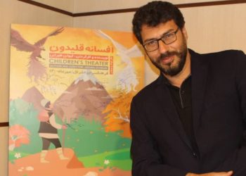 گفتگو با کیوان ظهرابی هنرمندی که تا کنون آثار بسیاری را به روی صحنه برده است.