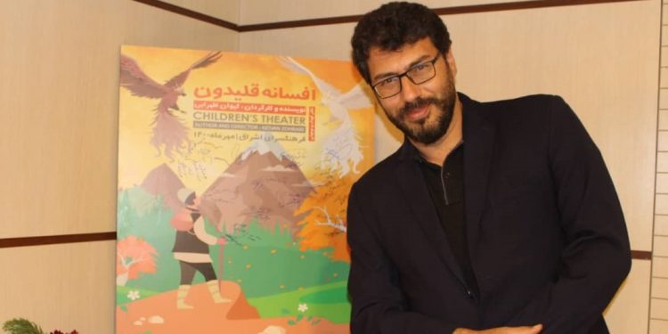 گفتگو با کیوان ظهرابی هنرمندی که تا کنون آثار بسیاری را به روی صحنه برده است.