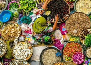 جشنواره اقوام و سوغات استان ها در میدان امام حسین